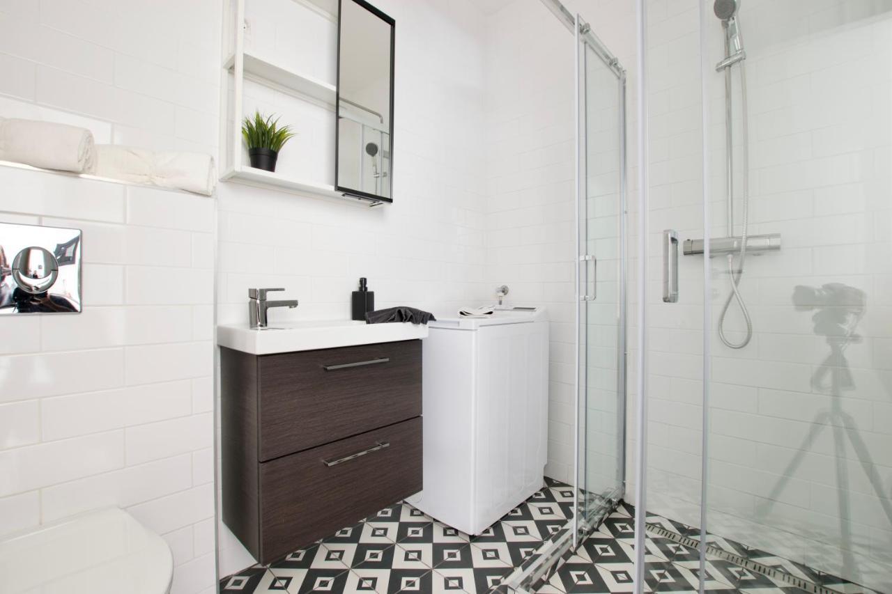 Standard Apartment By Hi5 - Dessewffy 37 Suites บูดาเปสต์ ภายนอก รูปภาพ