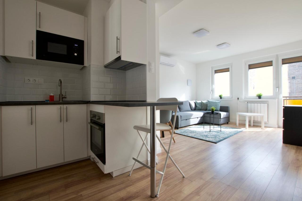 Standard Apartment By Hi5 - Dessewffy 37 Suites บูดาเปสต์ ภายนอก รูปภาพ