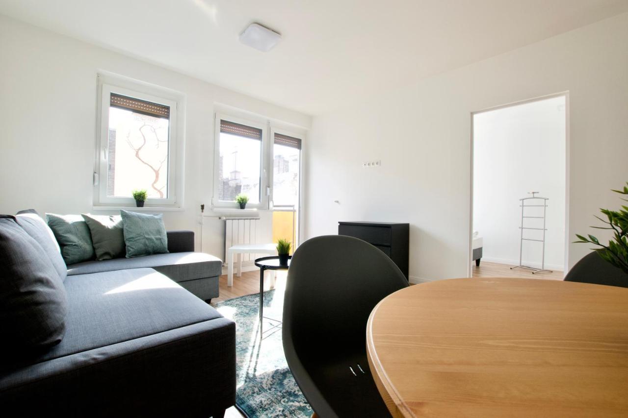Standard Apartment By Hi5 - Dessewffy 37 Suites บูดาเปสต์ ภายนอก รูปภาพ