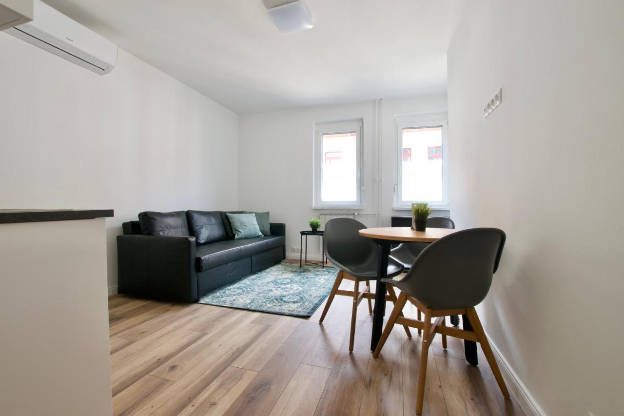 Standard Apartment By Hi5 - Dessewffy 37 Suites บูดาเปสต์ ภายนอก รูปภาพ