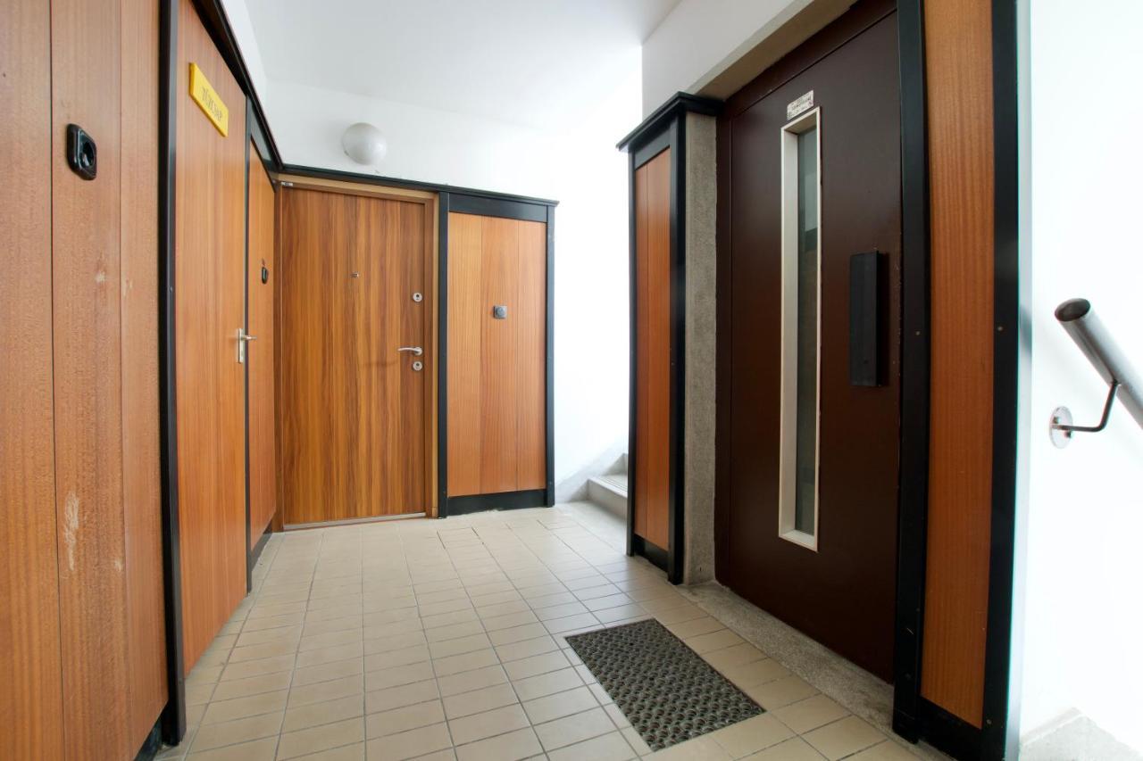 Standard Apartment By Hi5 - Dessewffy 37 Suites บูดาเปสต์ ภายนอก รูปภาพ