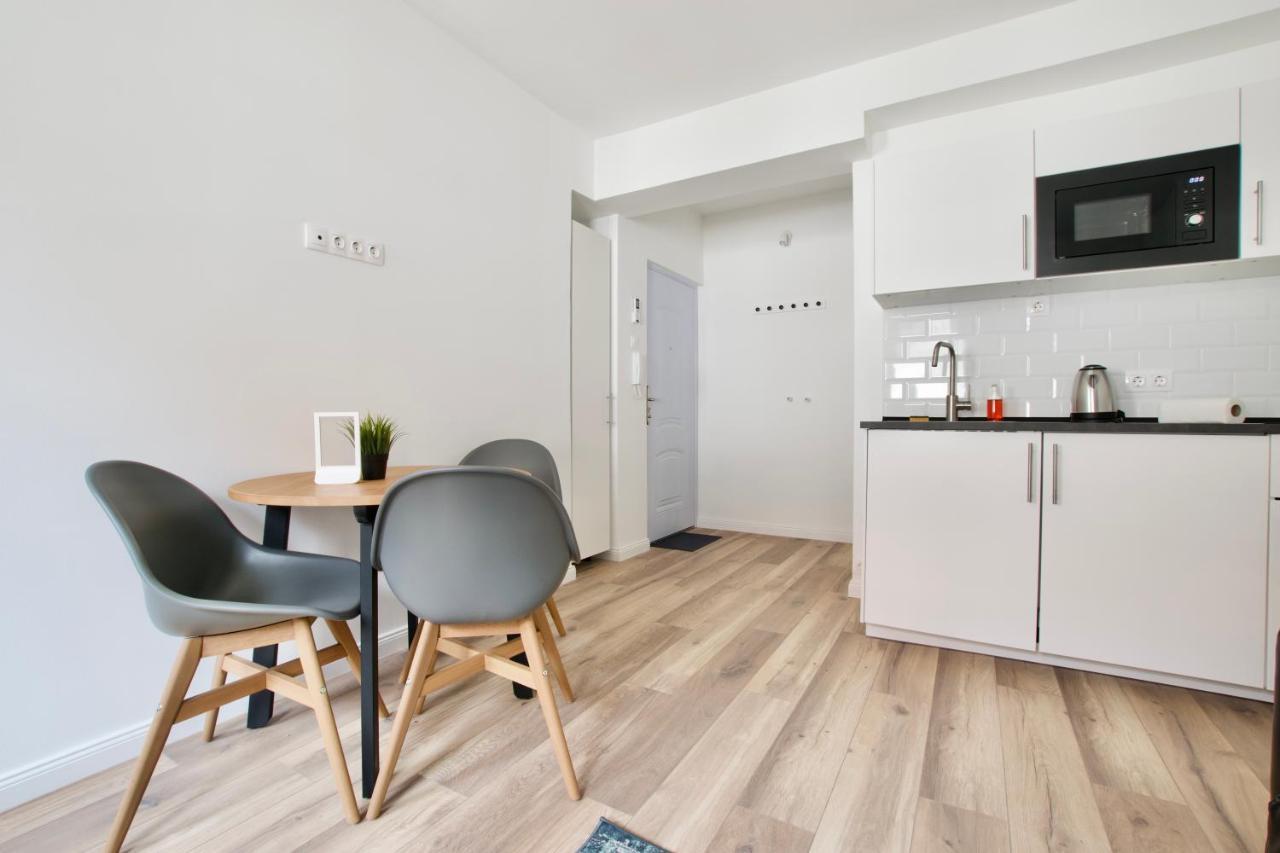 Standard Apartment By Hi5 - Dessewffy 37 Suites บูดาเปสต์ ภายนอก รูปภาพ